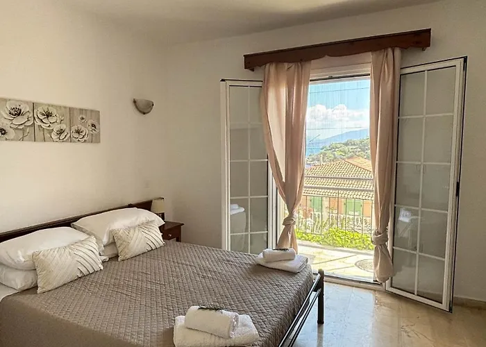Antigone Apartamento *